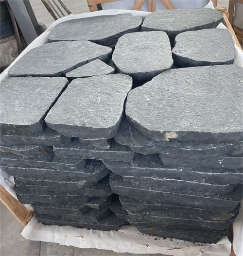 FLAMED FLAGSTONE ZHANGPU BLACK BASALT (2) - -