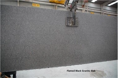 Tigla de granit negru flamuat