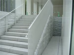 Trepte masive de piatră pentru căile de grădină